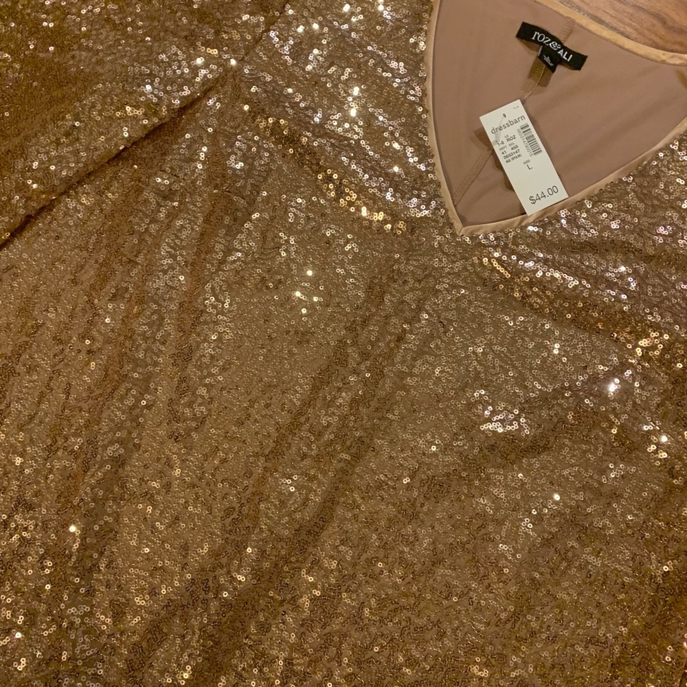 NWT- Roz&ali gold sequin top - Picture 3 of 6